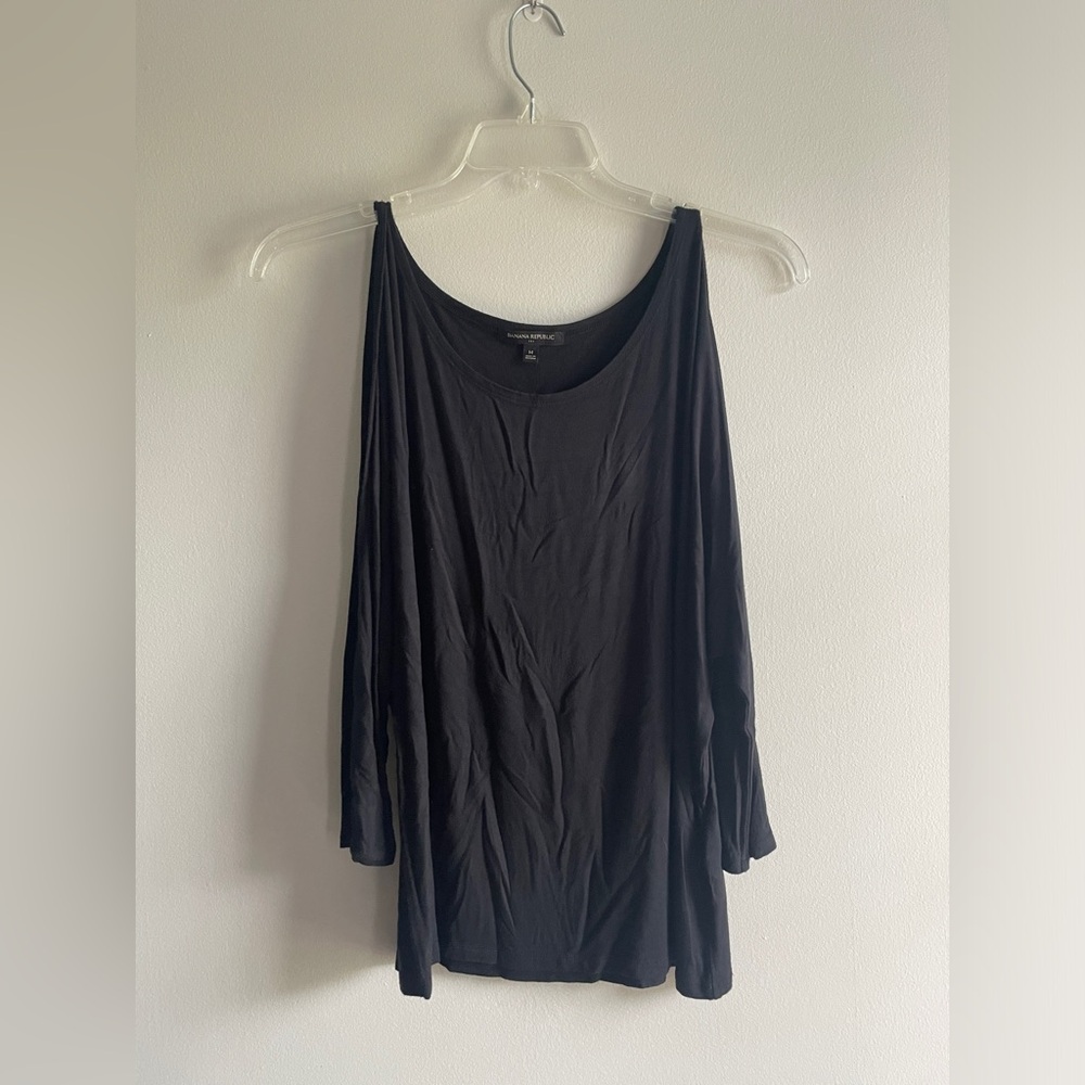 Banana Republic Black Long Sleeve Shoulder Cut Out Women's Top Size Medium
